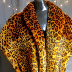 Faux fur leopard print wrap